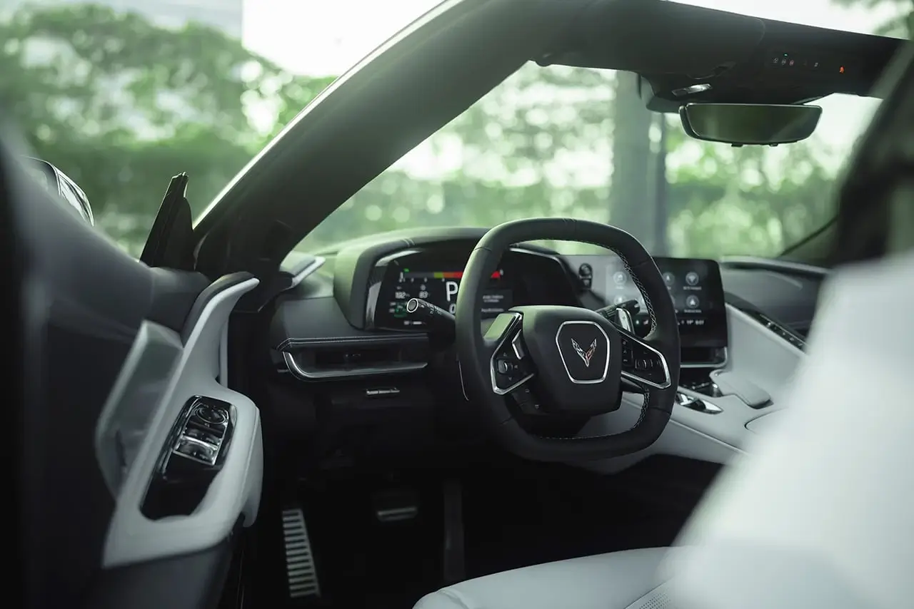 Chevrolet-corvette-C8-8-1